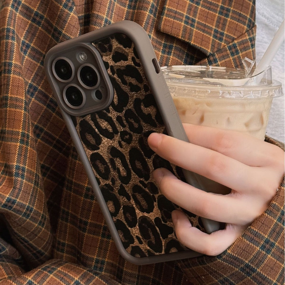 iPhone - Leopard Print Case